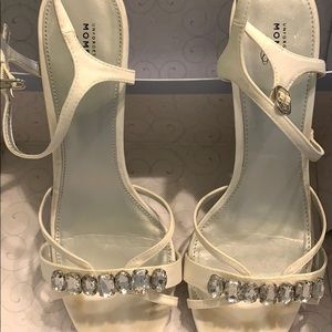 Unforgettable Moments White heels